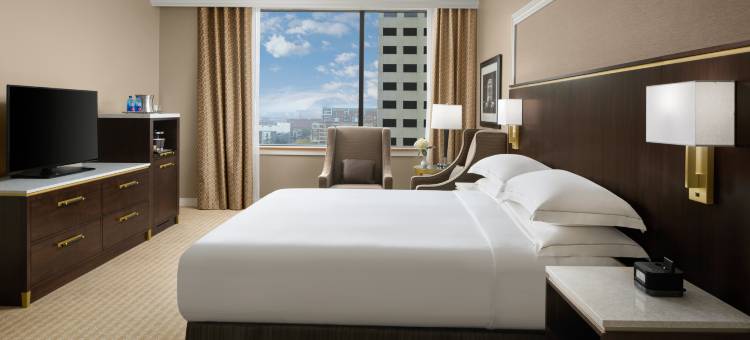 印第安纳波利斯希尔顿套房酒店(Hilton Indianapolis Hotel & Suites)图片