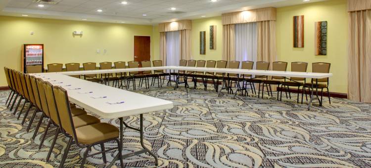 智选假日套房酒店南横车道(Holiday Inn Express & Suites Charleston NW - Cross Lanes)图片