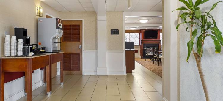 沙伦/斯伯勒贝斯特韦斯特优质酒店(Best Western Plus the Inn at Sharon/Foxboro)图片