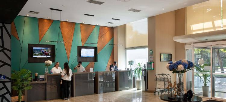 圣地亚哥维塔库拉诺富特酒店(Novotel Santiago Vitacura)图片