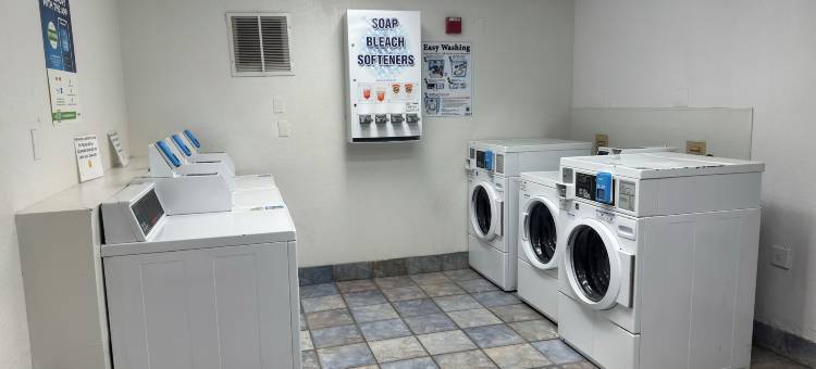 哈特福德恩菲尔德6号汽车旅馆(Motel 6 Enfield, CT - Hartford)图片