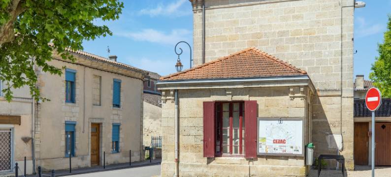 Elegant Château Escape图片