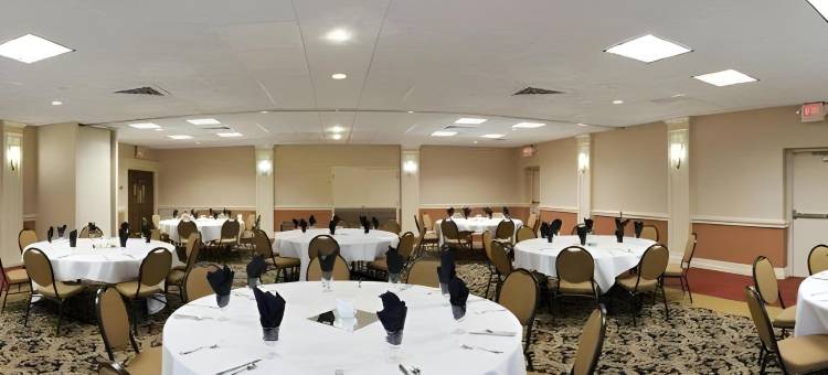 Best Western Premier Airport/Expo Center Hotel图片