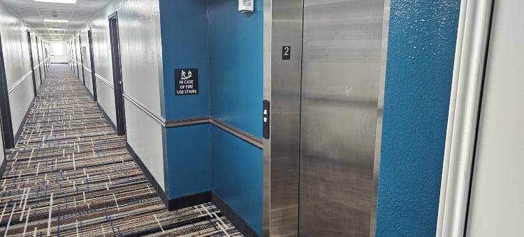 凯尼迪速8酒店(Super 8 by Wyndham Kenedy)图片