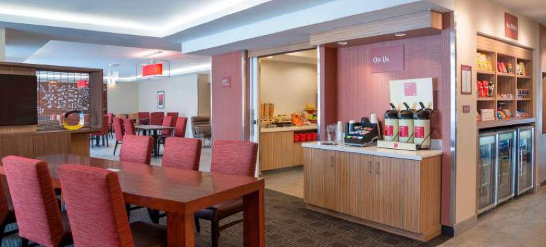 渥太华卡纳塔万豪TownePlace套房酒店(TownePlace Suites Ottawa Kanata)图片