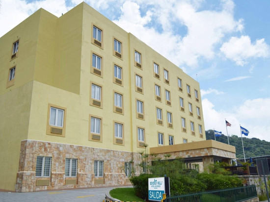 比佛利山庄酒店及商务