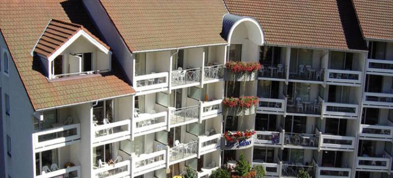 Apartment in Allevard near Thermal Baths图片