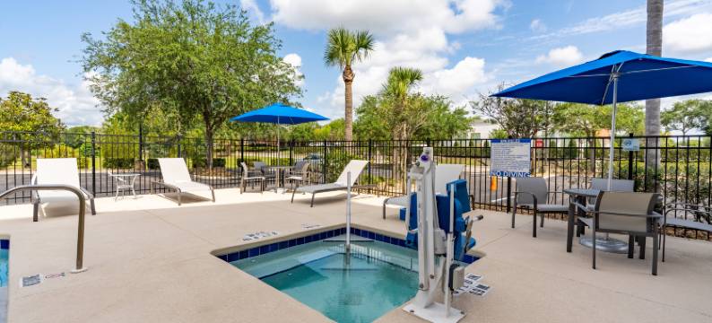 智选假日套房酒店奥兰治城(Holiday Inn Express & Suites ORANGE CITY - DELTONA by IHG)图片