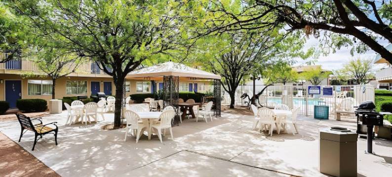 霍尔布鲁克6号汽车旅馆(Motel 6 Holbrook, AZ)图片