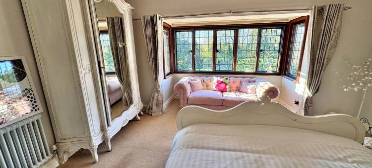 宠物友好型度假屋，风景优美，无需押金(Pet-friendly Holiday Home With Scenic Views, No Deposit)图片
