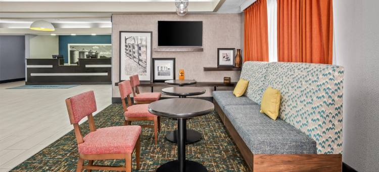 希尔顿欢朋酒店-西布卢明顿(Hampton Inn Bloomington-West)图片