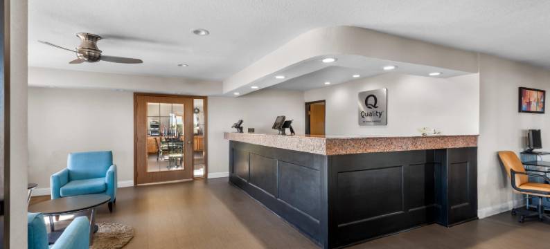 韦弗利凯艺酒店(Quality Inn Waverly)图片