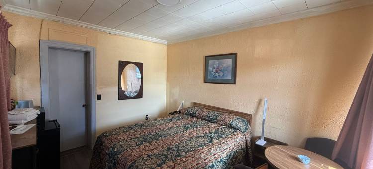 阿莫里铁路旅馆，靠近图珀洛，密西西比州(Railroad Inn Amory Near Tupelo MS)图片