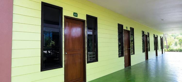 卢塞纳市Ouans农场度假村(Ouans The Farm Resort Lucena City)图片