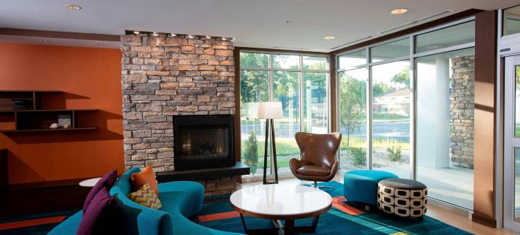 底特律莱克斯万枫酒店及套房(Fairfield Inn & Suites Detroit Lakes)图片