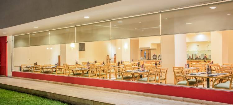 提华纳奥塔伊嘉年华酒店(Fiesta Inn Tijuana Otay Aeropuerto)图片