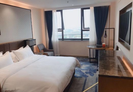 Nanjing Longhua Grand Hotel Hotel Overview