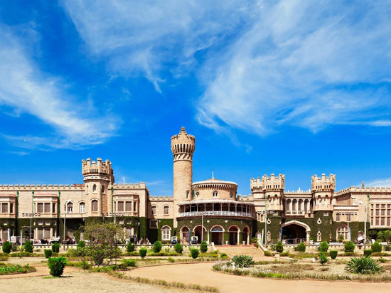 达瓦南萨罗瓦尔波提科套房班加罗尔