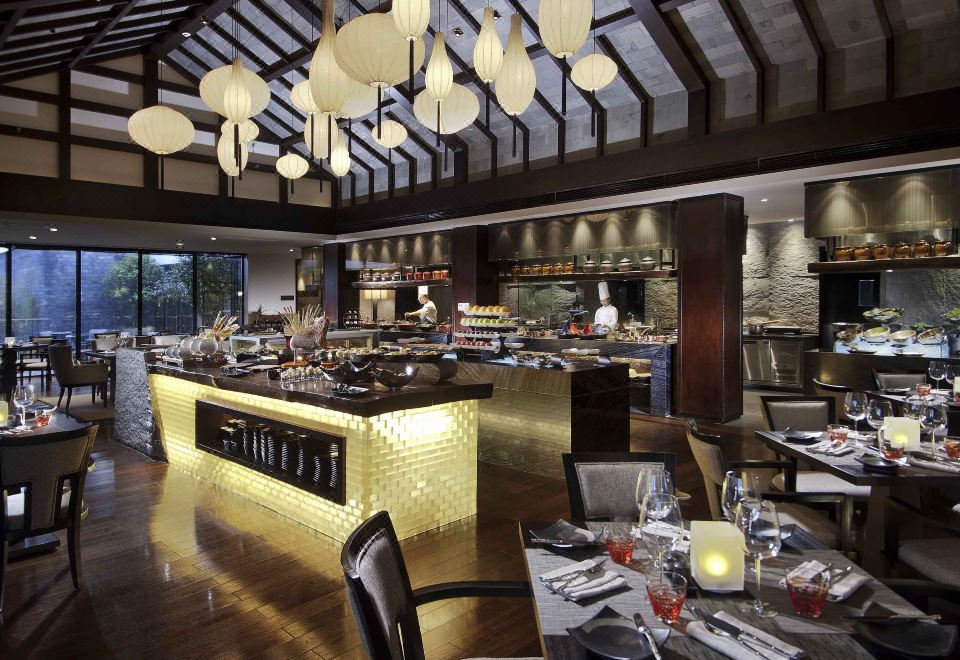 Pullman Lijiang Resort & SpaHotel Overview