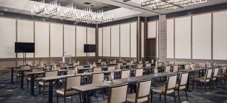 托莱多市中心万丽酒店(Renaissance Toledo Downtown Hotel)图片