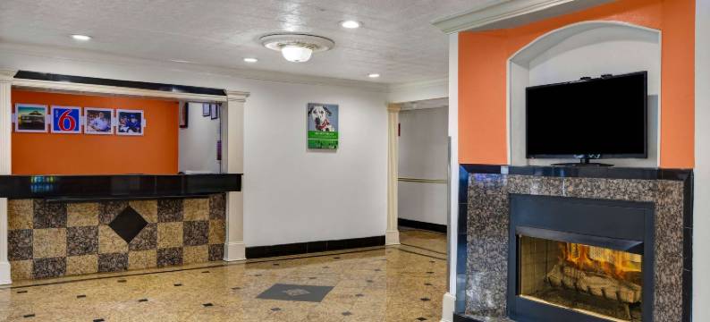 格鲁吉亚诺克罗斯 6 号汽车旅馆(Motel 6 Norcross, GA)图片