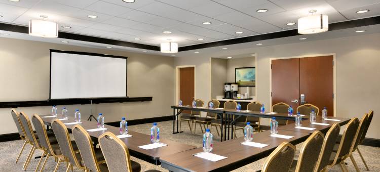 莫沃欢朋套房酒店(Hampton Inn & Suites Mahwah)图片