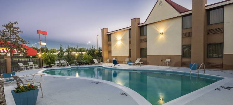 辛辛那提北梅森红顶套房酒店(Red Roof Inn & Suites Cincinnati North - Mason)图片