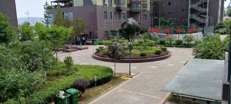 艾居江畔小舍(滨江大道2号分店)图片