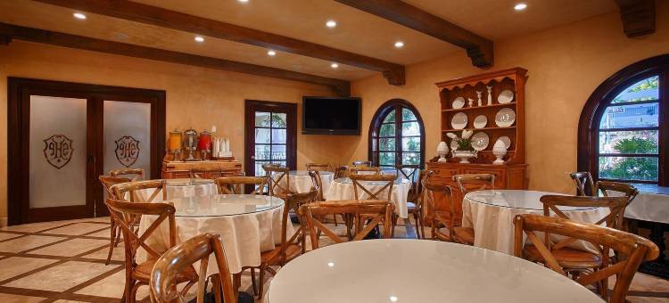 日落广场贝斯特韦斯特优质酒店(Best Western Plus Sunset Plaza Hotel)图片