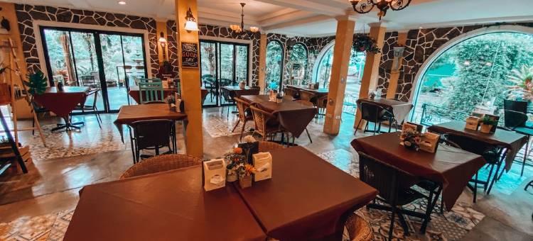 卡斯特罗度假村(The Castello Resort)图片