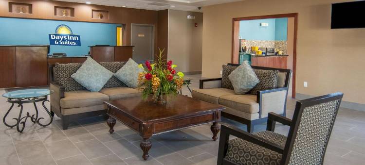 圣安东尼奥东南戴斯套房酒店- 近AT&T中心(Days Inn & Suites by Wyndham San Antonio Near Frost Bank Ctr)图片