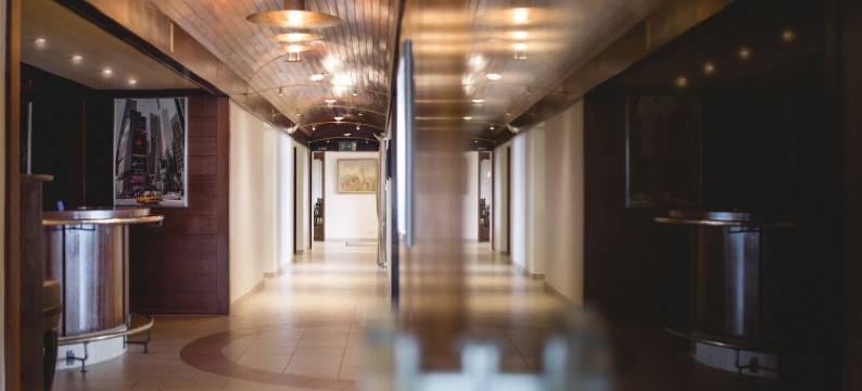 斯特罗哈瑞德酒店(Parkhotel St.Leonhard)图片