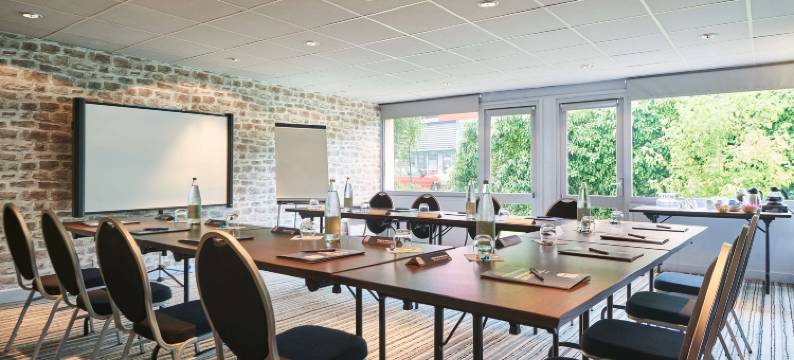 凯富酒店-里尔蒙桑巴勒尔(Kyriad Lille - Mons En Baroeul)图片