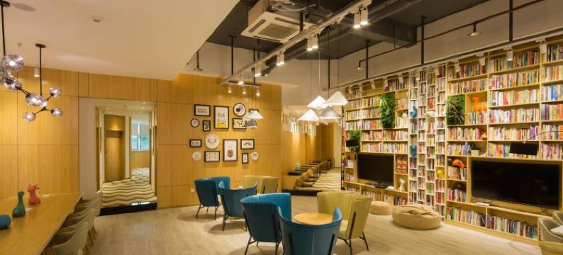 锦囊电竞泛娱酒店(深圳华强店)图片
