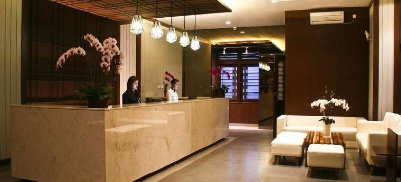 苏卡布米阳台酒店(Balcony Hotel Sukabumi)图片