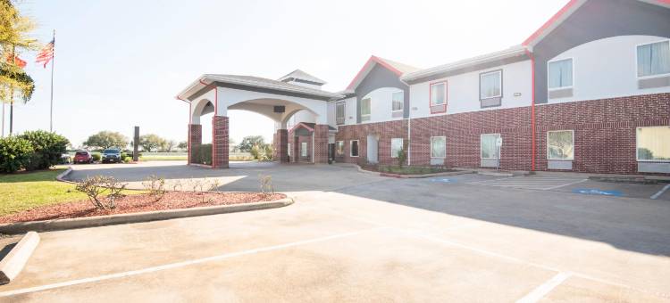 OYO 克卢特杰克逊湖联排别墅(OYO Townhouse Clute Lake Jackson)图片