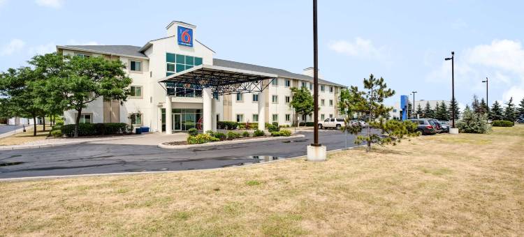 多伦多布兰普顿6号汽车酒店(Motel 6 Brampton, on - Toronto)图片