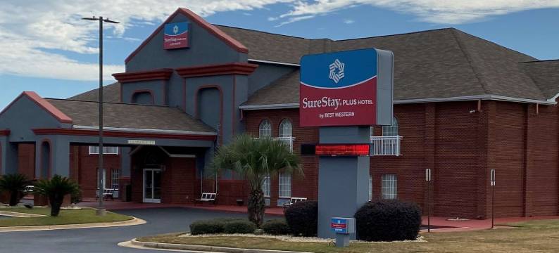 贝斯特韦斯特SureStay Plus华纳罗宾斯空军基地酒店(SureStay Plus Hotel by Best Western Warner Robins AFB)图片