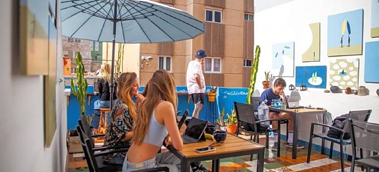 蓝窗青年旅舍(La Ventana Azul Surf Hostel)图片