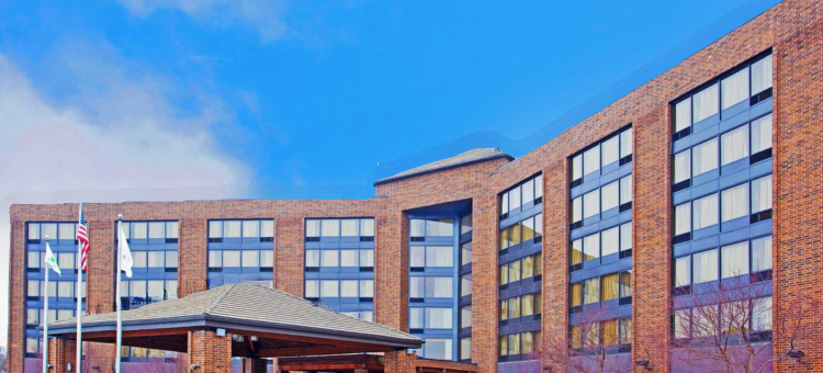 芝加哥西北/克里斯特尔莱克/会议中心假日酒店(Holiday Inn Chicago NW Crystal LK Conv Ctr)图片