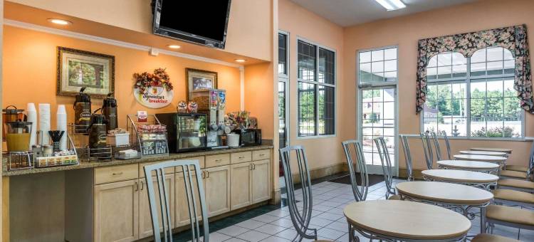 费耶特维尔速8酒店(Super 8 by Wyndham Fayetteville)图片