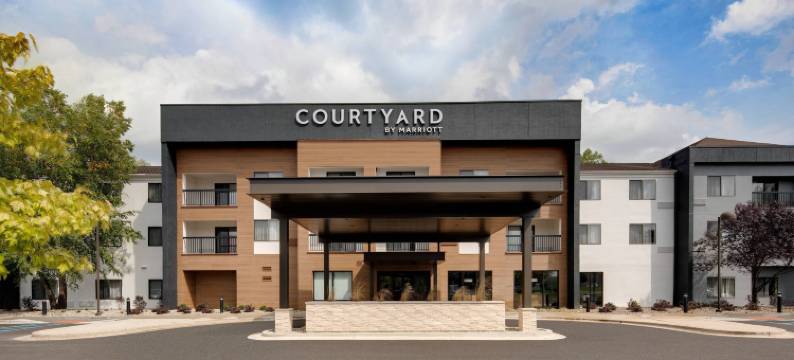 万豪大瀑布机场万怡酒店(Courtyard Grand Rapids Airport)图片
