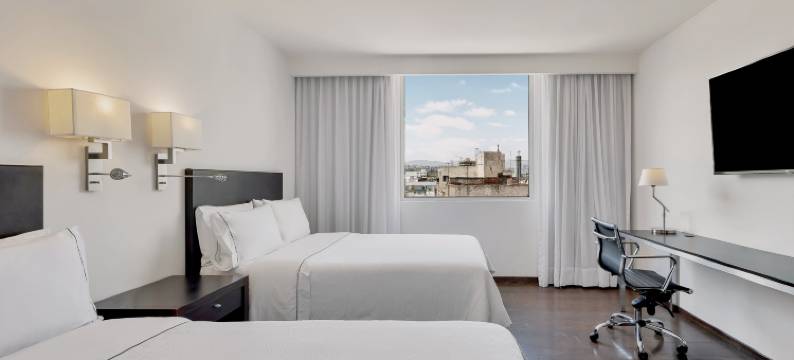 南因苏尔根特斯费斯塔酒店(Fiesta Inn Insurgentes Sur)图片