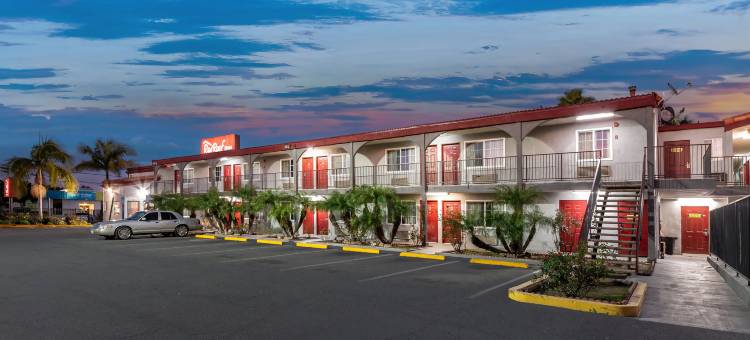 红屋顶酒店洛杉矶-贝尔弗劳尔(Red Roof Inn Los Angeles – Bellflower)图片