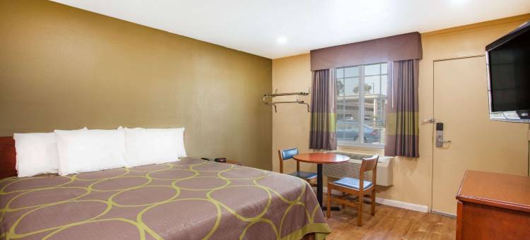 雷德兰兹-圣贝纳迪诺速8酒店(Super 8 by Wyndham Redlands/San Bernardino)图片