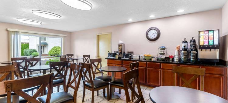 温哥华品质酒店及套房 - 黑泽尔戴尔(Quality Inn & Suites Vancouver - Hazel Dell)图片