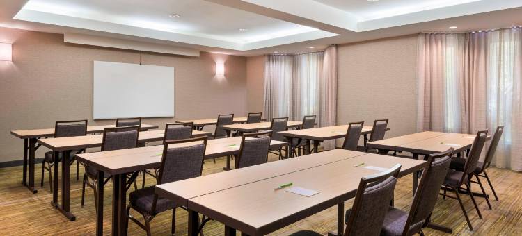 萨拉索塔布雷登顿机场万怡酒店(Courtyard Sarasota Bradenton Airport)图片