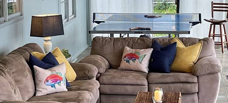 Deep water Lake Marion house.  4BR 2.5BA. Fish off dock. Nearby Golf. SUNSETS图片