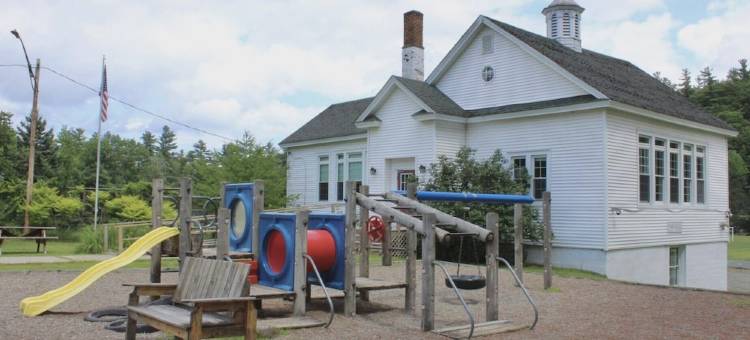 Spacious home in the Heart of 46 High Peaks on The AuSable River - 8-12 Guests图片