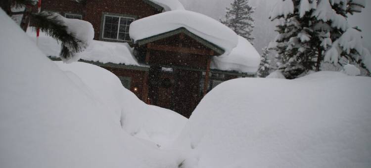 Luxury Mountain Cabin  overlooking Cascade Creek  7th nite FREE图片